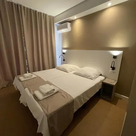 Planet Blue Hotel